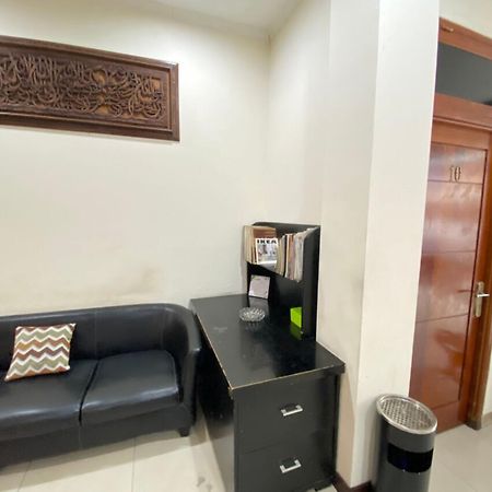 Hotel Oyo 2357 Syariah Grand Raudhah Yakarta Exterior foto