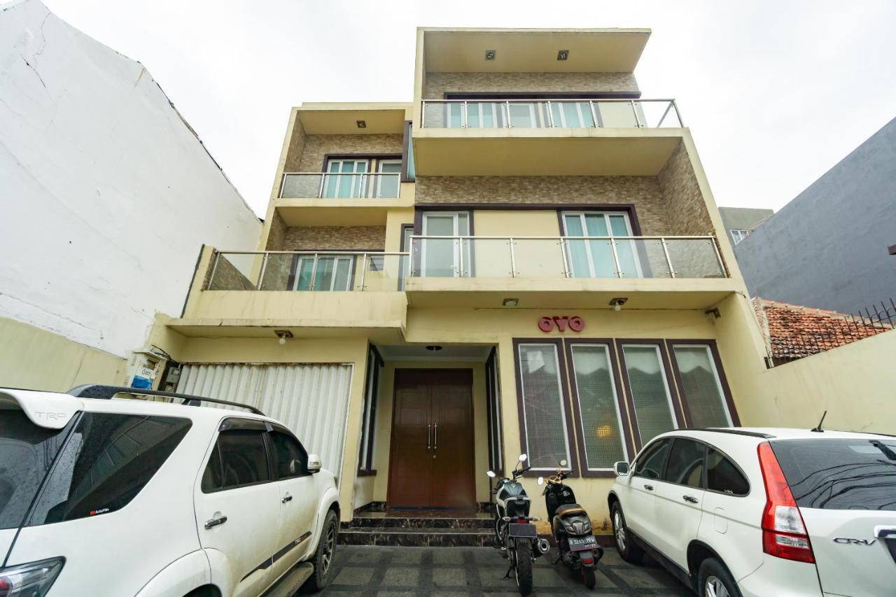 Hotel Oyo 2357 Syariah Grand Raudhah Yakarta Exterior foto