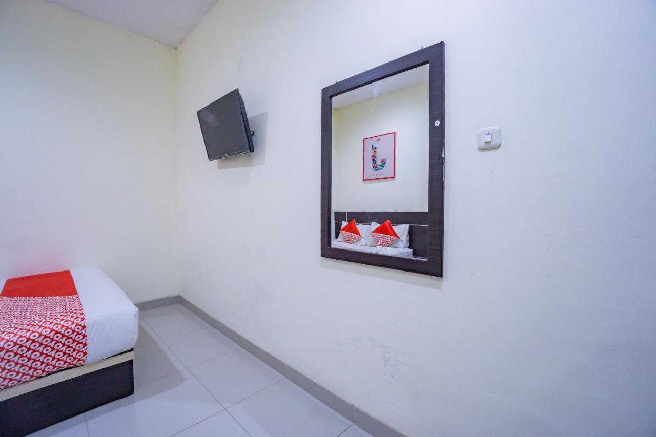 Hotel Oyo 2357 Syariah Grand Raudhah Yakarta Exterior foto