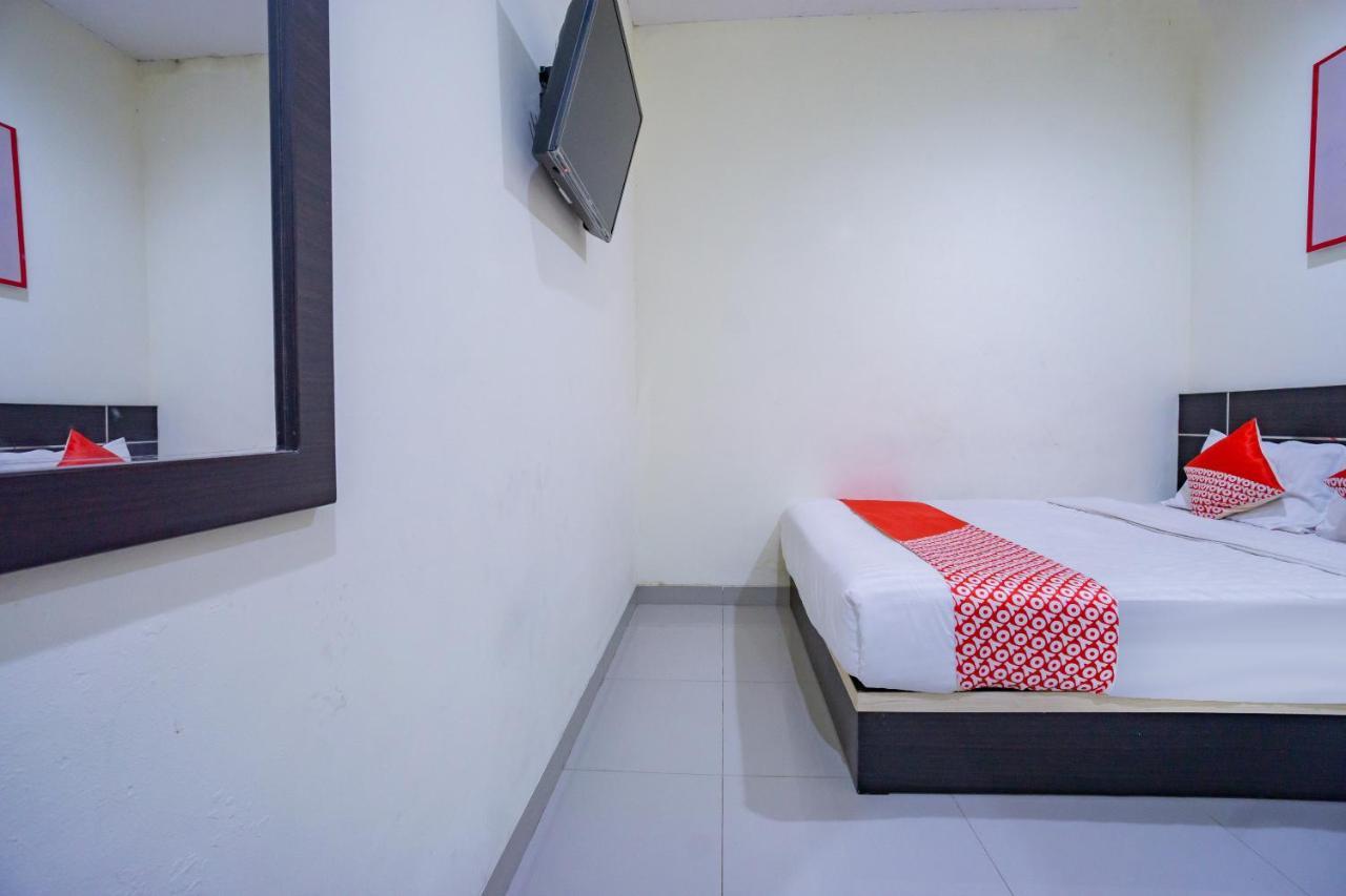 Hotel Oyo 2357 Syariah Grand Raudhah Yakarta Exterior foto