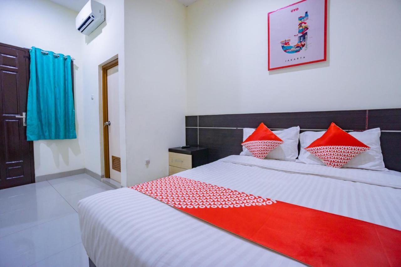 Hotel Oyo 2357 Syariah Grand Raudhah Yakarta Exterior foto
