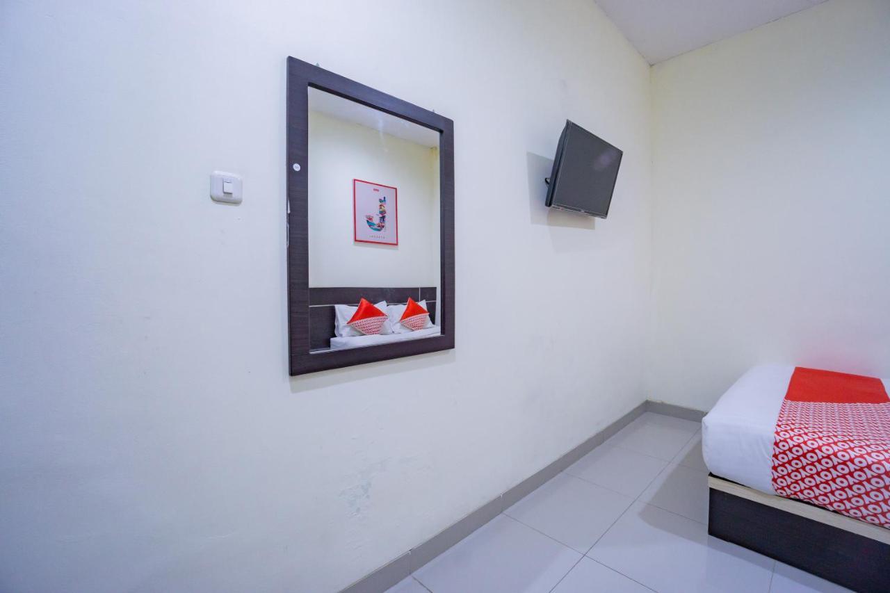 Hotel Oyo 2357 Syariah Grand Raudhah Yakarta Exterior foto