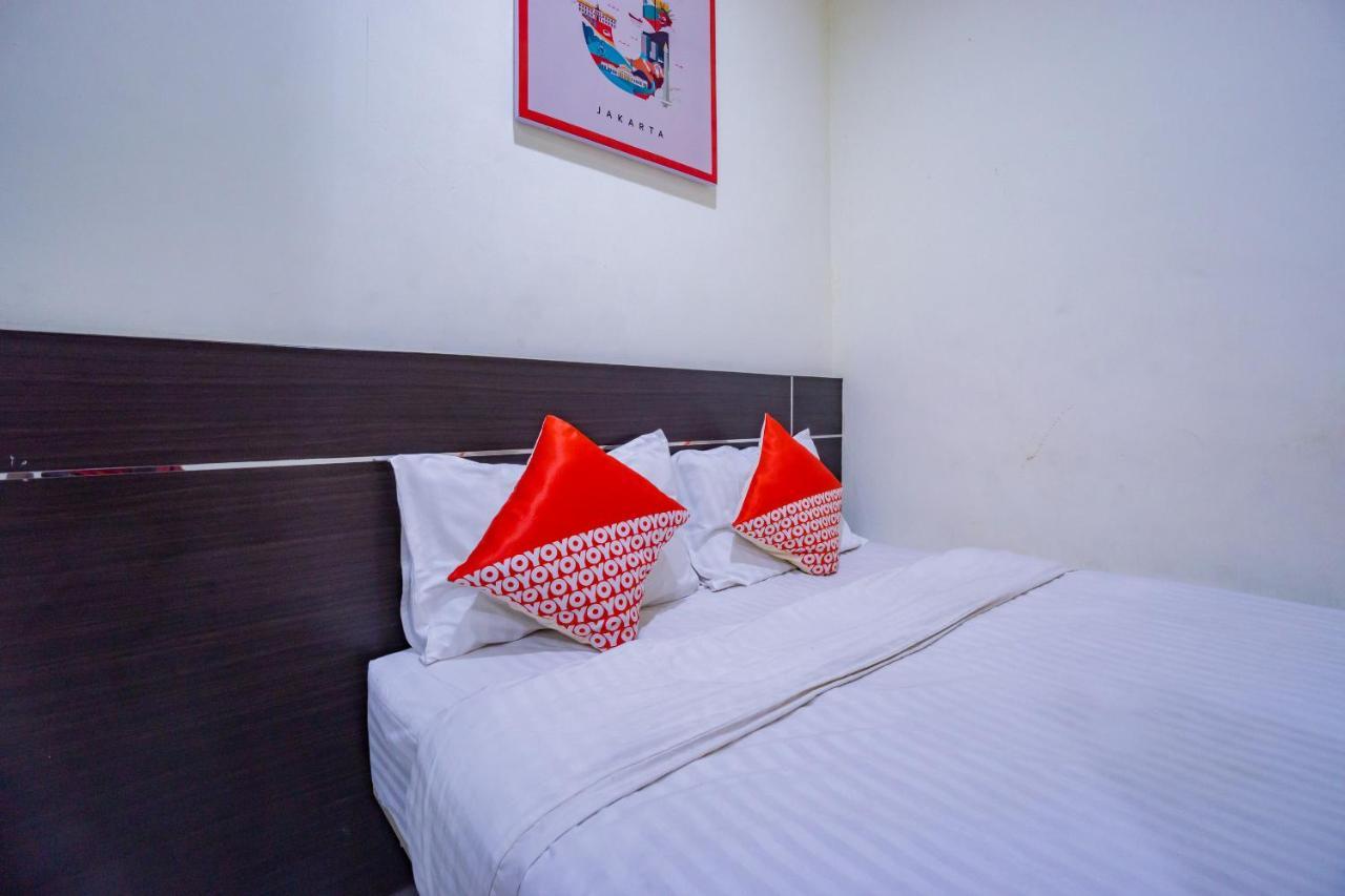 Hotel Oyo 2357 Syariah Grand Raudhah Yakarta Exterior foto
