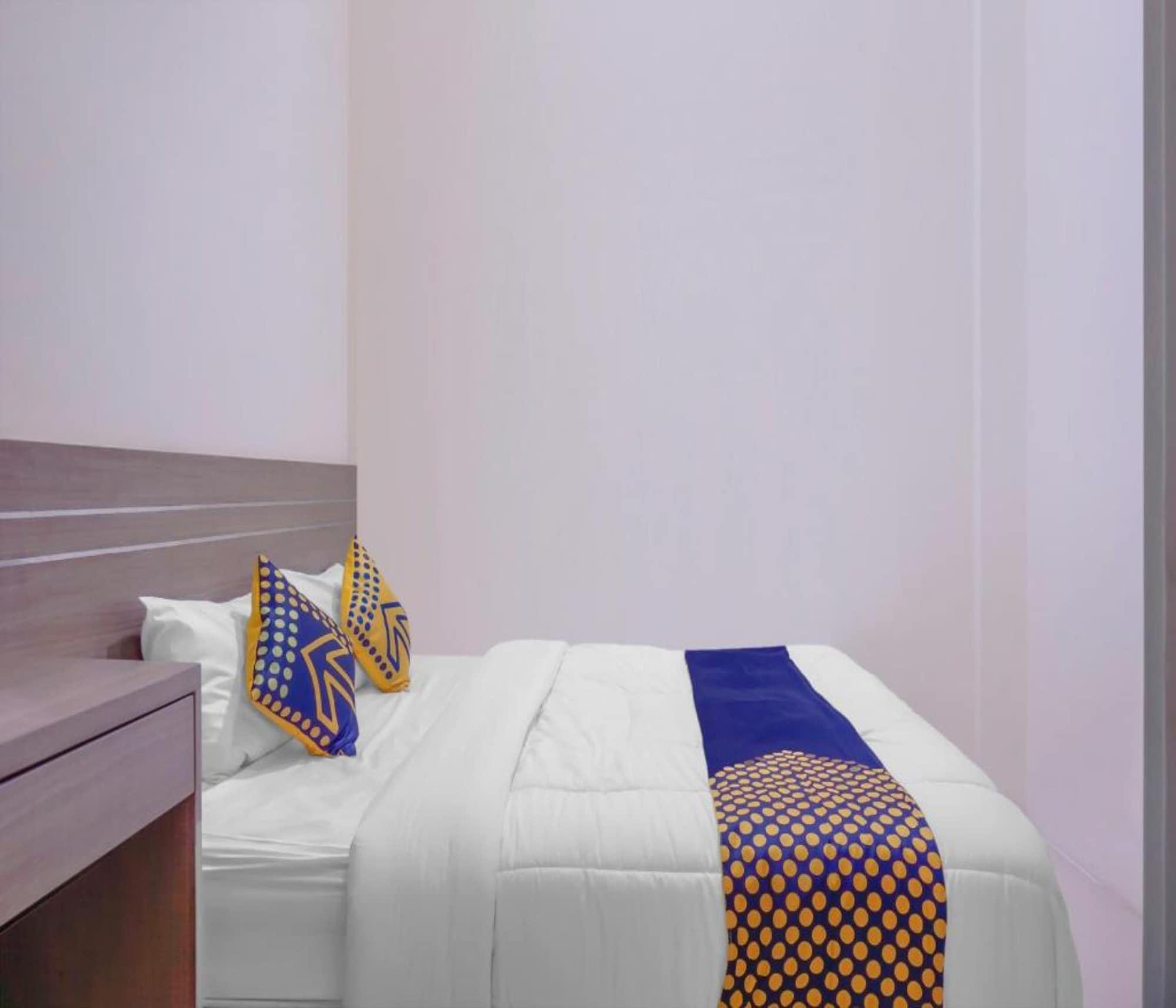 Hotel Oyo 2357 Syariah Grand Raudhah Yakarta Exterior foto