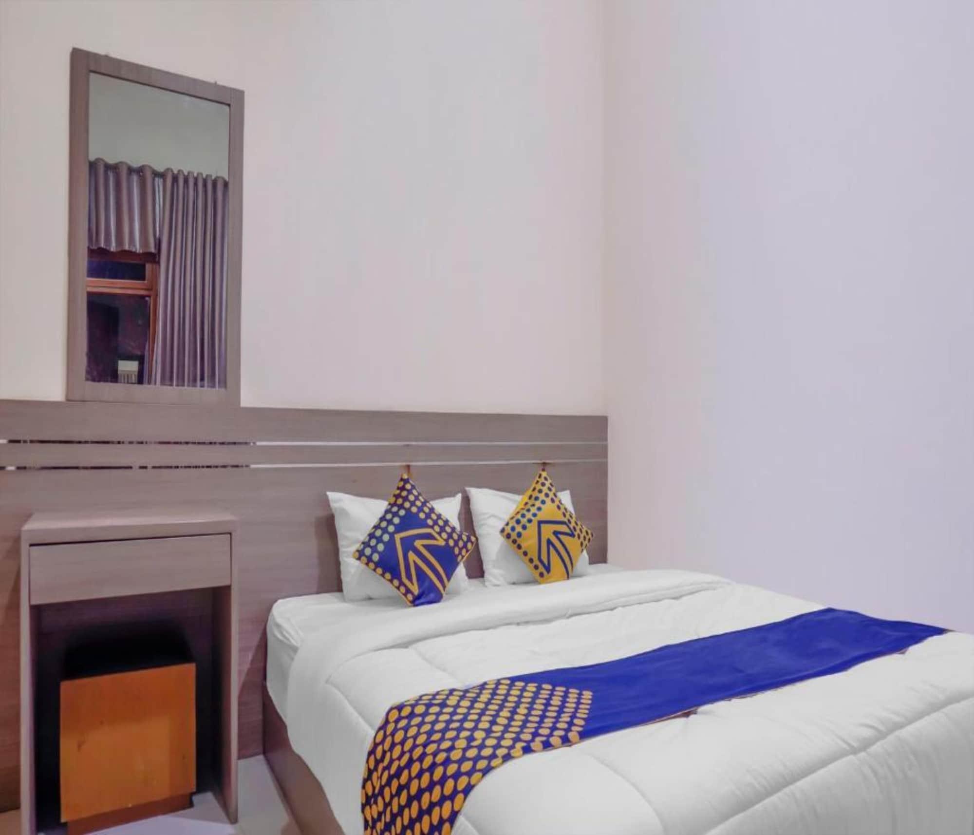 Hotel Oyo 2357 Syariah Grand Raudhah Yakarta Exterior foto