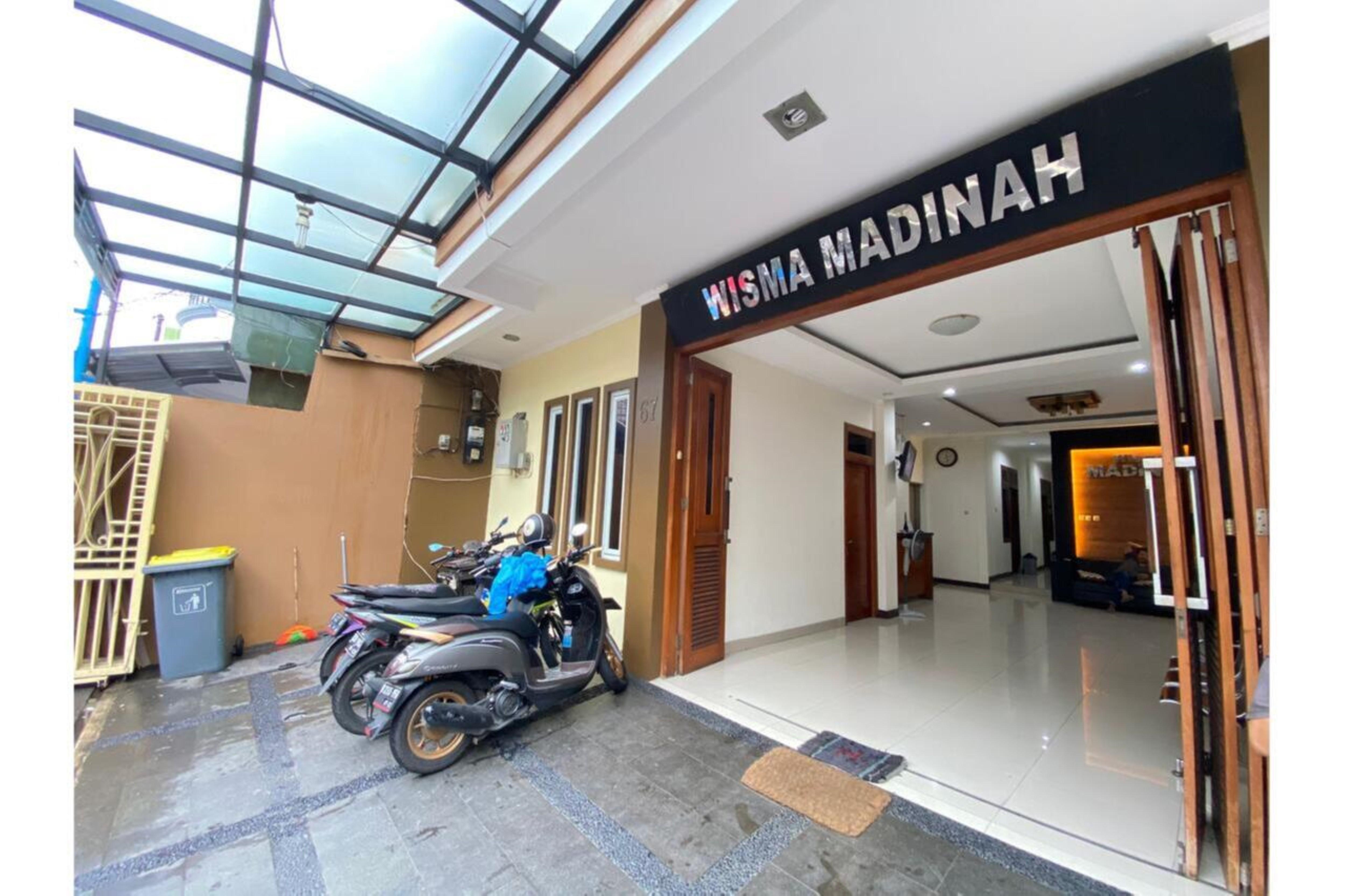 Hotel Oyo 2357 Syariah Grand Raudhah Yakarta Exterior foto