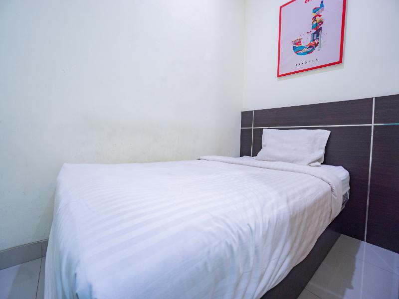 Hotel Oyo 2357 Syariah Grand Raudhah Yakarta Exterior foto